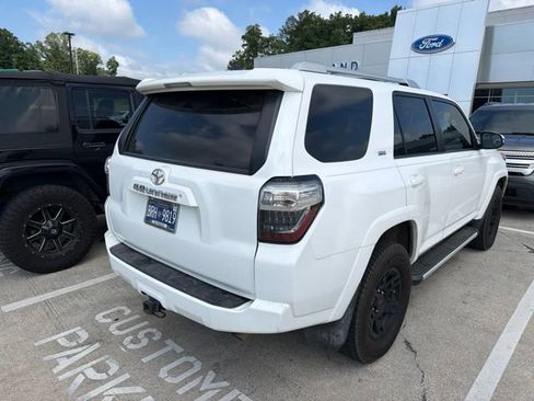 Used 2016 Toyota 4Runner SR5 Premium w/ Preferred Accessory Package AWD/4WD image 7