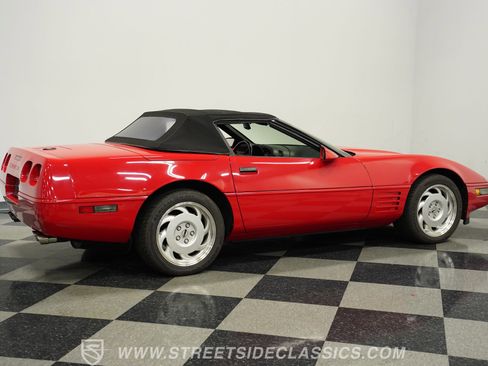 Used 1991 Chevrolet Corvette Convertible image 13