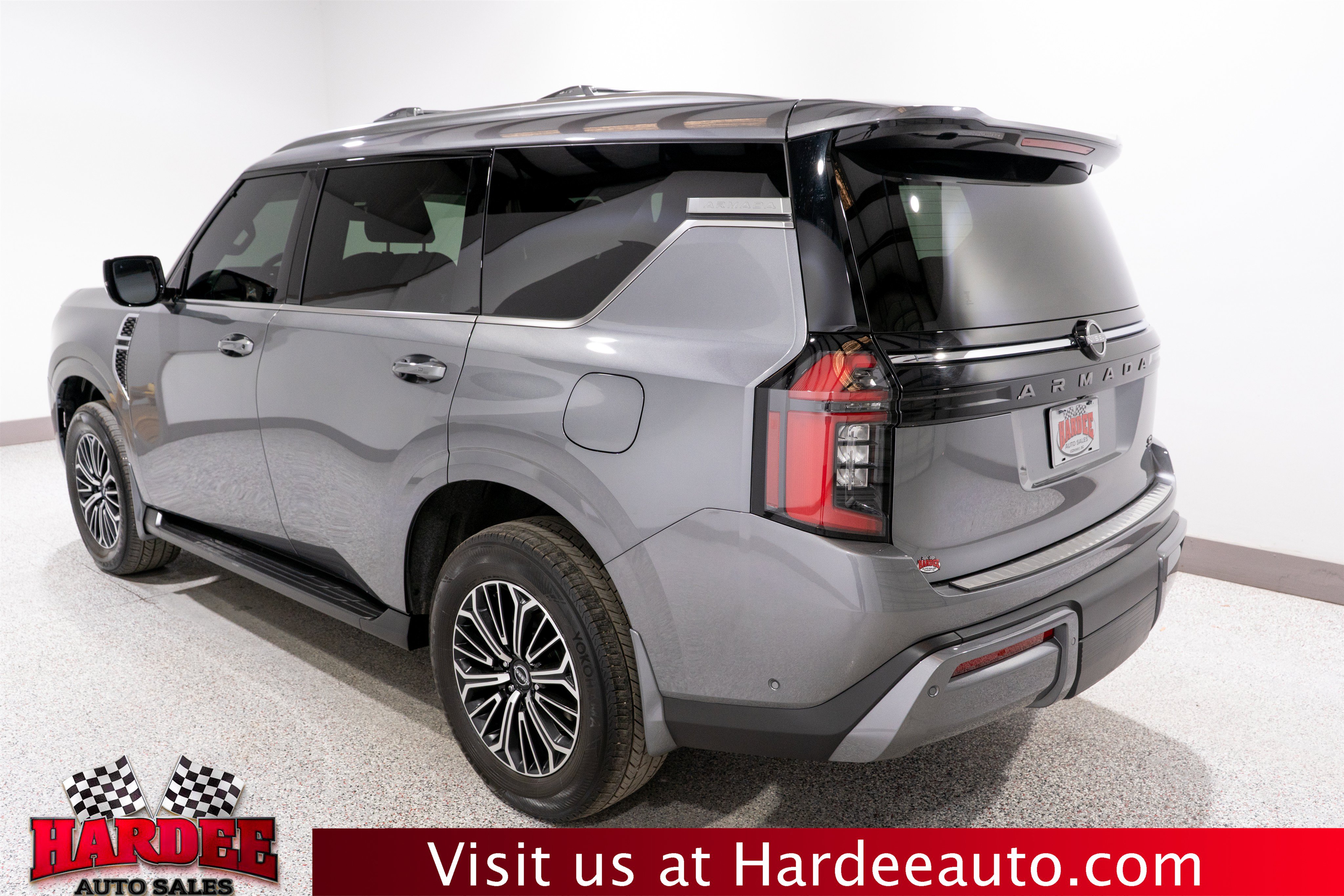Used 2026 Nissan Armada SL RWD image 3