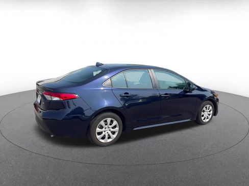 Used 2025 Toyota Corolla LE FWD image 14
