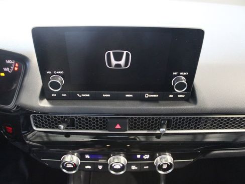 Used 2025 Honda Civic Sport image 26