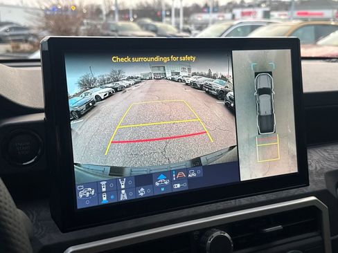 Used 2025 Toyota Tacoma Limited image 26