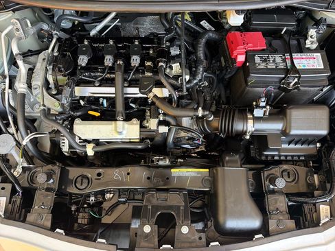 Used 2025 Nissan Versa S w/ Trunk Package FWD image 33