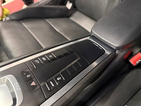 Used 2019 Porsche 718 Cayman image 34