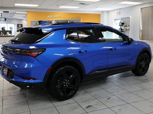 New 2025 Chevrolet Equinox EV RS image 10