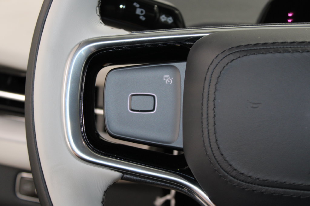 New 2026 Lincoln Navigator Premiere AWD/4WD image 38