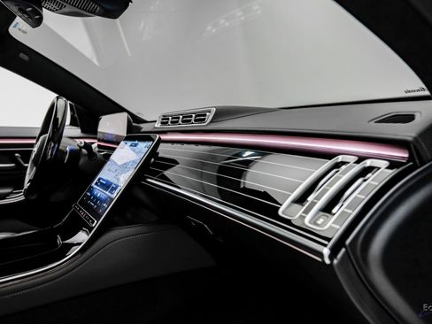 Used 2024 Mercedes-Benz S 580 4MATIC Sedan w/ AMG Line image 46
