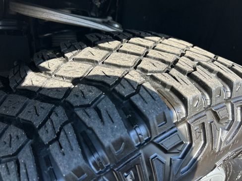 Used 2023 Ford Bronco Badlands w/ Sasquatch Package AWD/4WD image 27