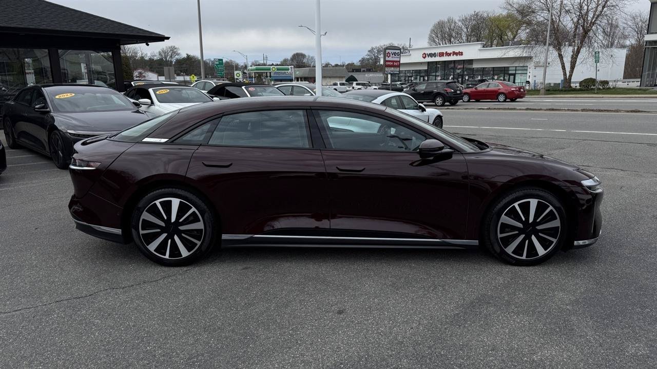 Used 2024 Lucid Air Touring AWD/4WD image 18