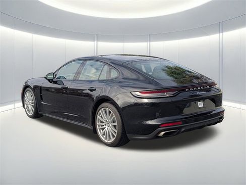 Used 2021 Porsche Panamera 4 image 7
