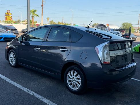 Used 2012 Toyota Prius Prime Advanced FWD image 5