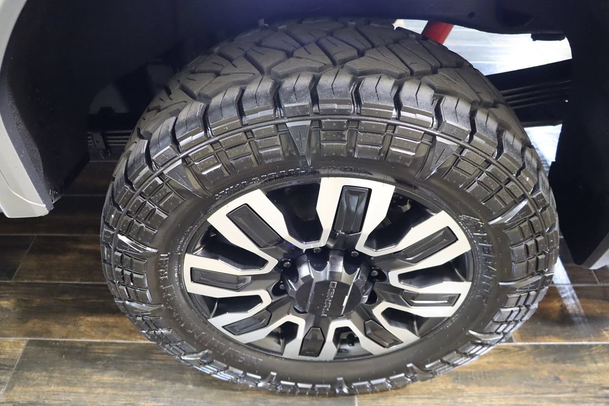 Used 2024 GMC Sierra 2500 Denali Ultimate AWD/4WD image 48