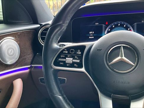 Used 2019 Mercedes-Benz E 300 image 23