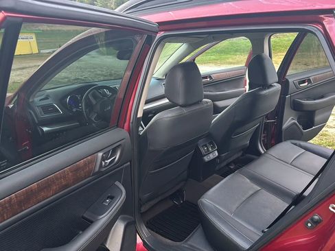 Used 2016 Subaru Outback 3.6R Limited AWD/4WD image 16