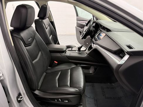 Used 2017 Cadillac XT5 Luxury w/ LPO, Wheel Lock Package image 15