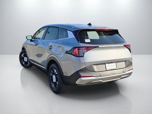 New 2026 Kia Sportage LX image 8