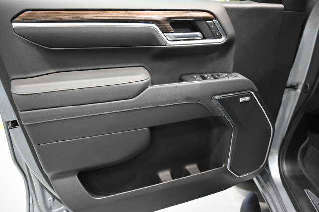 New 2026 Chevrolet Silverado 1500 RST w/ Redline Edition AWD/4WD image 29