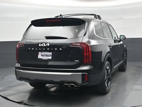 Used 2025 Kia Telluride S AWD/4WD image 2