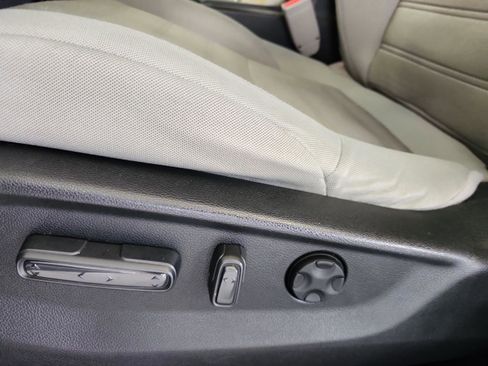 Used 2017 Honda CR-V EX image 13