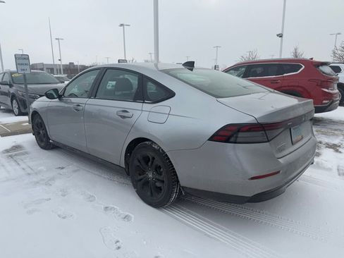 Used 2025 Honda Accord SE image 6