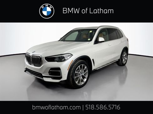 Used 2023 BMW X5 xDrive40i w/ Premium Package image 1