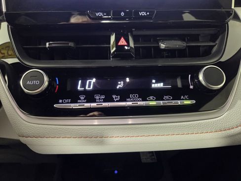 Used 2025 Toyota Corolla FX w/ Convenience Package FWD image 15