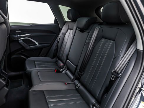 New 2025 Audi Q5 Premium Plus image 8