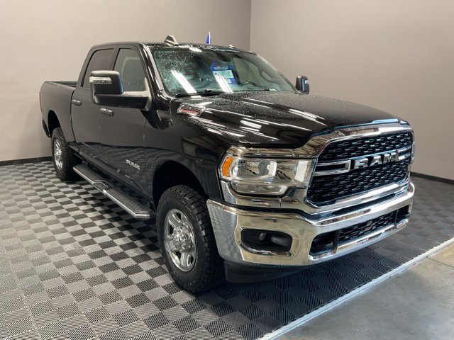 Used 2024 RAM 2500 Big Horn w/ Bed Utility Group AWD/4WD image 2
