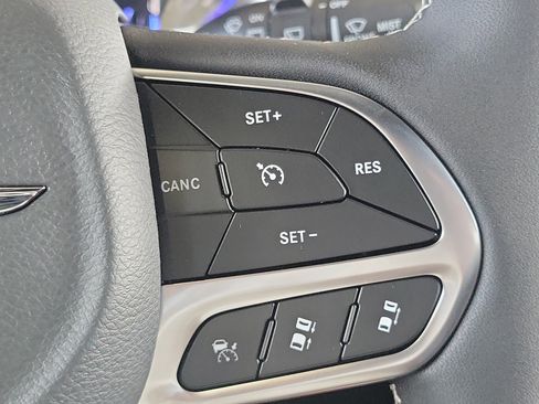 New 2026 Chrysler Pacifica Select FWD image 23