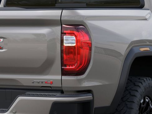 New 2026 GMC Canyon AT4 AWD/4WD image 35