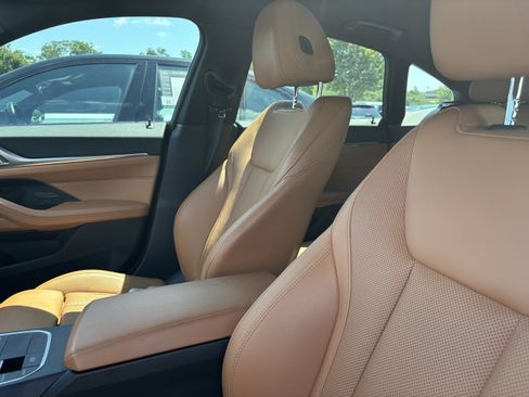 Used 2022 BMW i4 eDrive40 w/ Premium Package RWD image 32