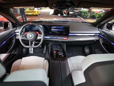 Used 2026 BMW M5 Touring AWD/4WD image 50