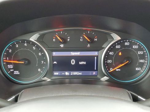 Used 2023 Chevrolet Equinox Premier image 9