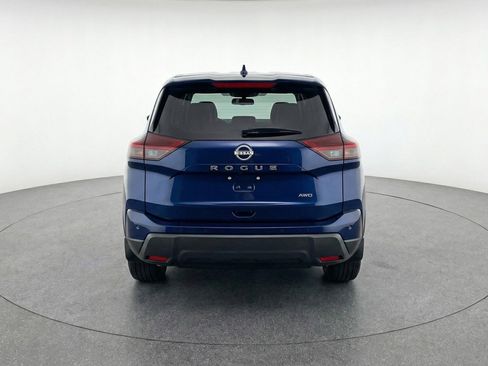 Used 2025 Nissan Rogue SV image 7