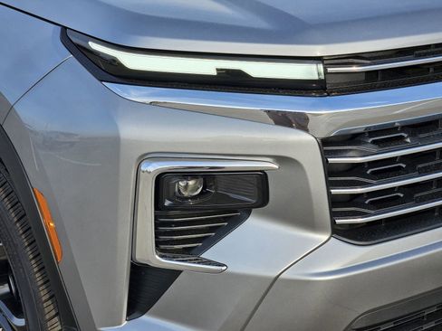 New 2026 Chevrolet Traverse LT w/ Driver Confidence Package FWD image 10