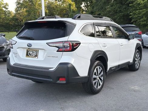 Certified 2025 Subaru Outback Premium AWD/4WD image 5