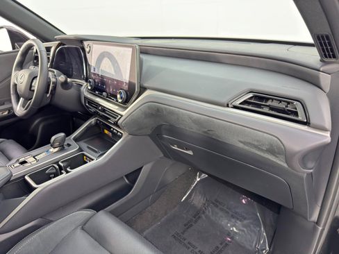 Used 2024 Lexus TX 350 AWD image 15