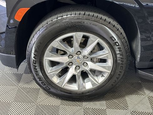 Used 2023 Chevrolet Tahoe Premier AWD/4WD image 12