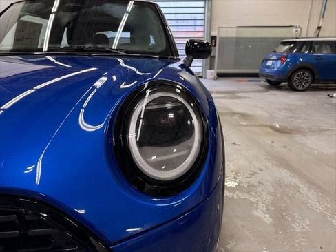 New 2026 MINI Cooper 2-Door Hardtop image 9