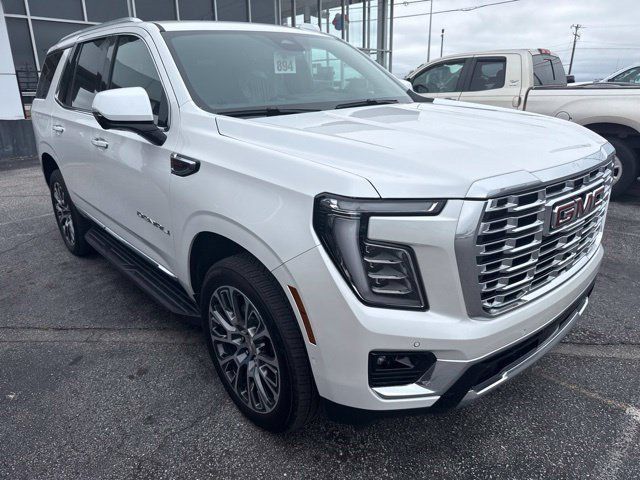 Used 2025 GMC Yukon Denali w/ LPO, Floor Liner Package AWD/4WD image 6