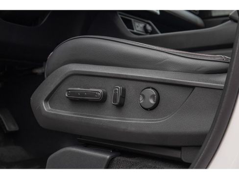 Used 2025 Honda Pilot Black Edition image 18