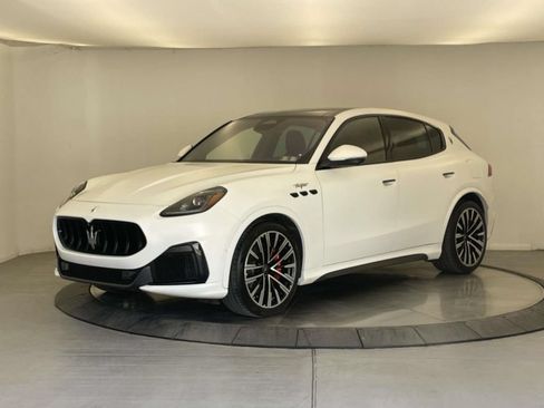 Used 2024 Maserati Grecale Trofeo AWD/4WD image 1