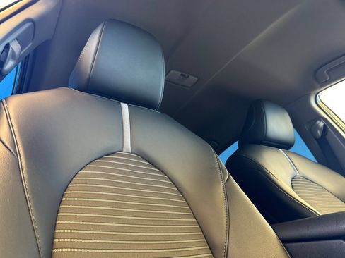 Certified 2020 Toyota Camry SE FWD image 18