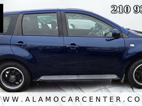 Used 2005 Scion xA FWD image 6