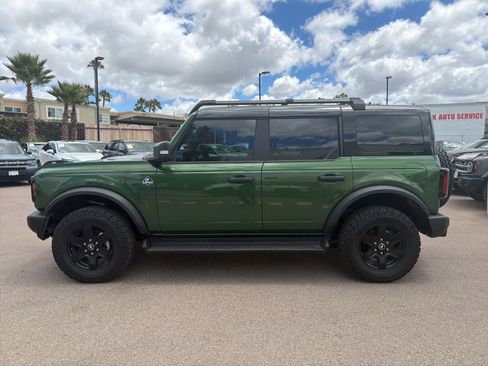 Used 2025 Ford Bronco Outer Banks AWD/4WD image 8