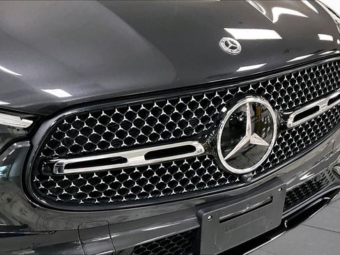 Used 2026 Mercedes-Benz GLC 300 4MATIC image 32
