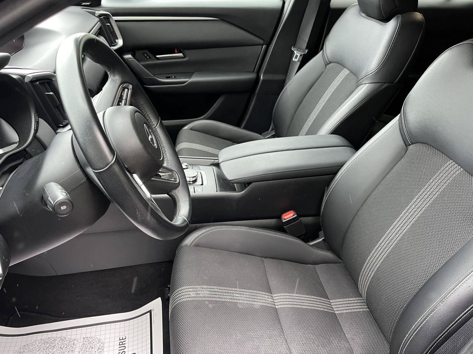 Used 2025 MAZDA CX-50 AWD 2.5 S w/ Premium Package image 21