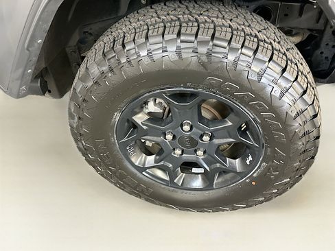 Used 2023 Jeep Wrangler Unlimited AWD/4WD image 11