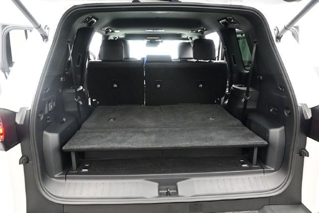 Used 2025 Lexus LX 700h Overtrail AWD/4WD image 14