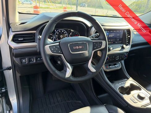 Used 2023 GMC Acadia Denali w/ Denali Ultimate Package AWD/4WD image 16